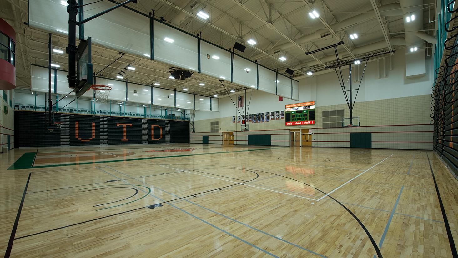 LED-retrofit-gymnasium